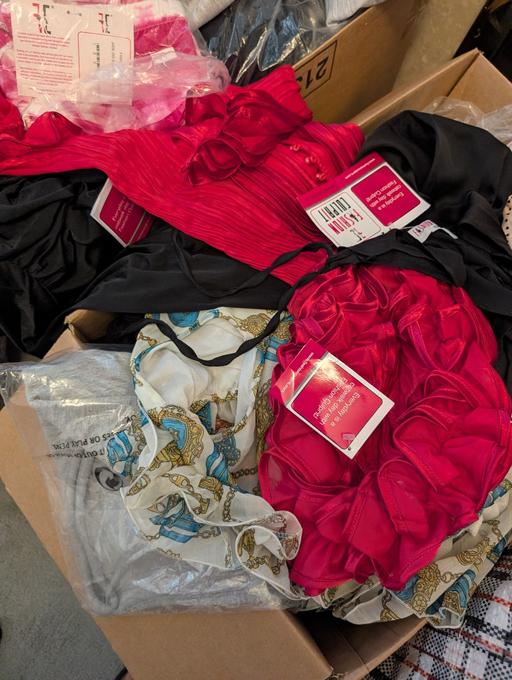  — ladies clothing bundles resellers