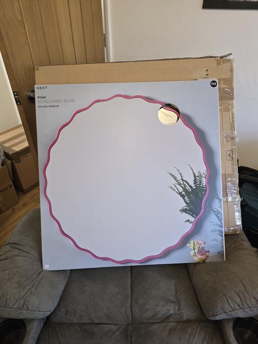  — pink scallop edge mirror
