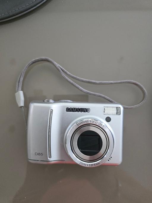  — Samsung camera - spares and repairs