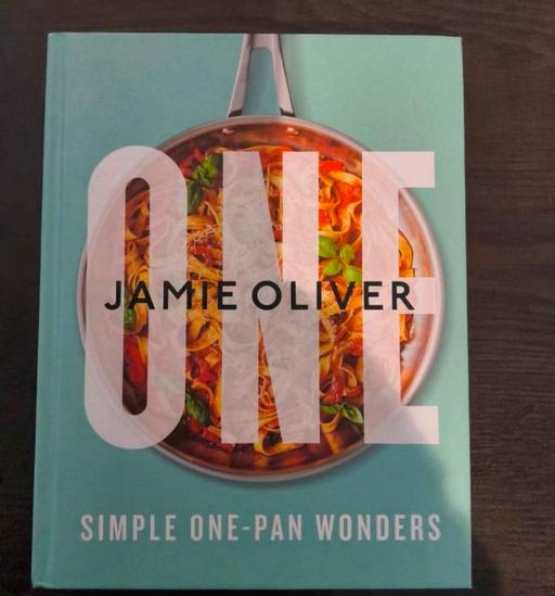 — Jamie Oliver one pot wonder cook book