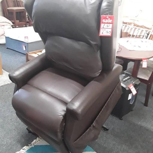  — Brown faux-leather ELECTRIC recliner chair