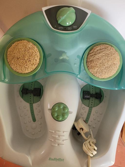  — foot spa