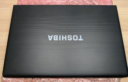  — toshiba  tecra 8gb laptop