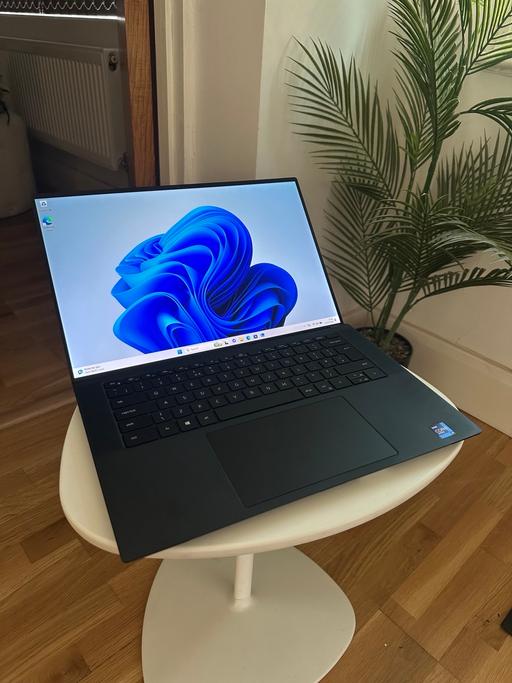  — Dell Precision 5560 laptop Intel core i9