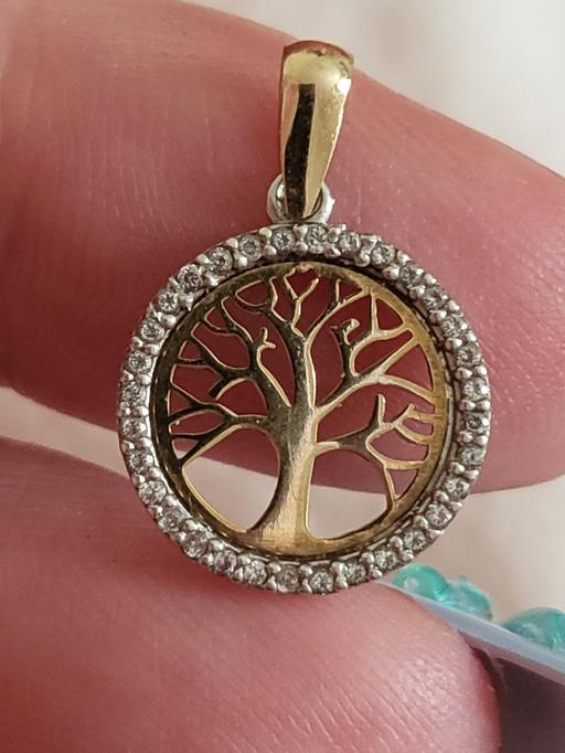  — 9ct gold tree pendant