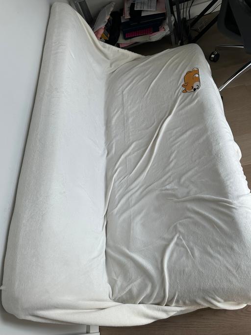  — Sofa bed
