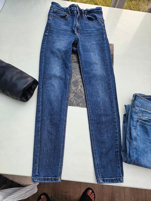  — womans jeans