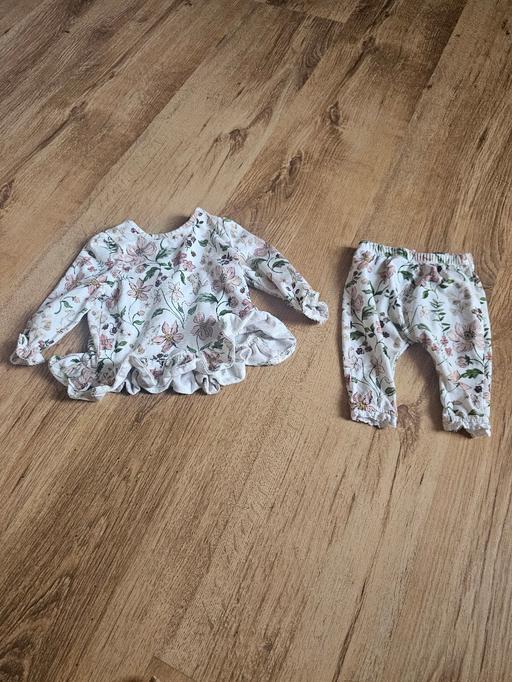  — baby girls clothes