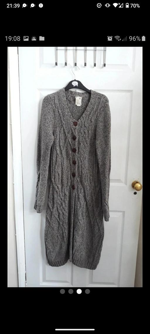  — women knitted cardigan size M