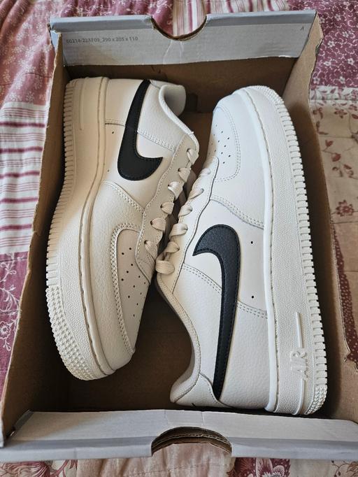  — BNIB NIKE AIR FORCE 1 SIZE UK 5