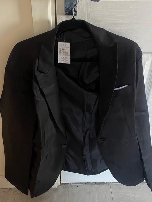  — Mens black suit blazer size medium