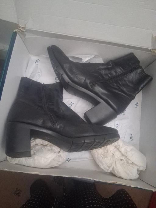  — Hotter  size 4 boots