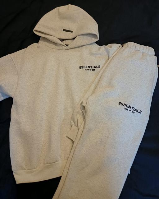  — Men Essentials Tracksuit