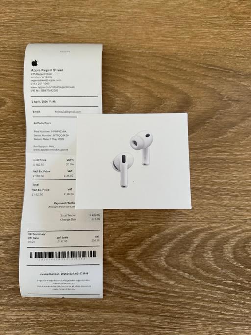  — Apple AirPods Pro 3s - Sealed with Receipt