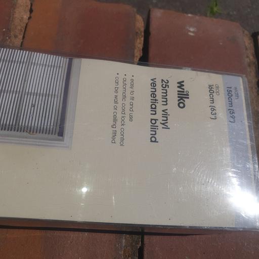  — 59 inch Wide , 63 inch Drop , BNIB 25mm Slat