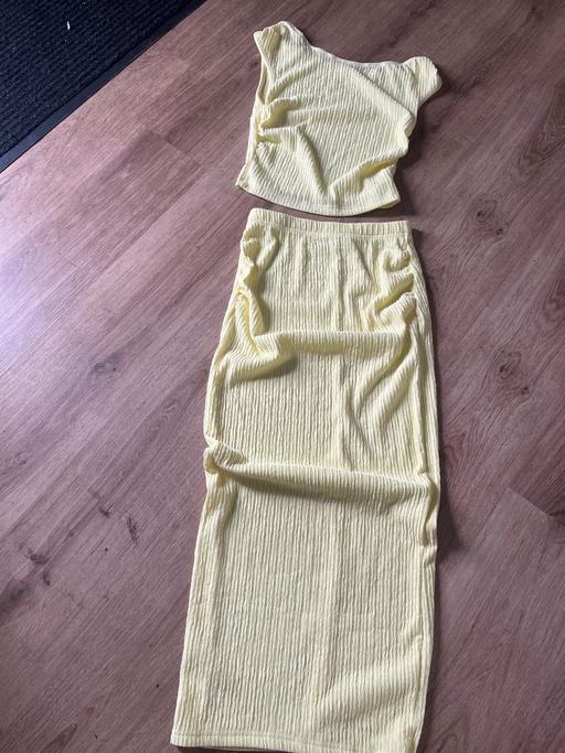  — Summer outfit girls age 15 years 2 piece