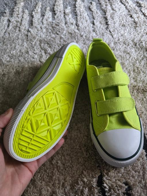  — Size 1 boys canvas shoes