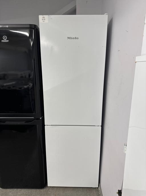  — Miele 60/40 Frost Free Fridge Freezer