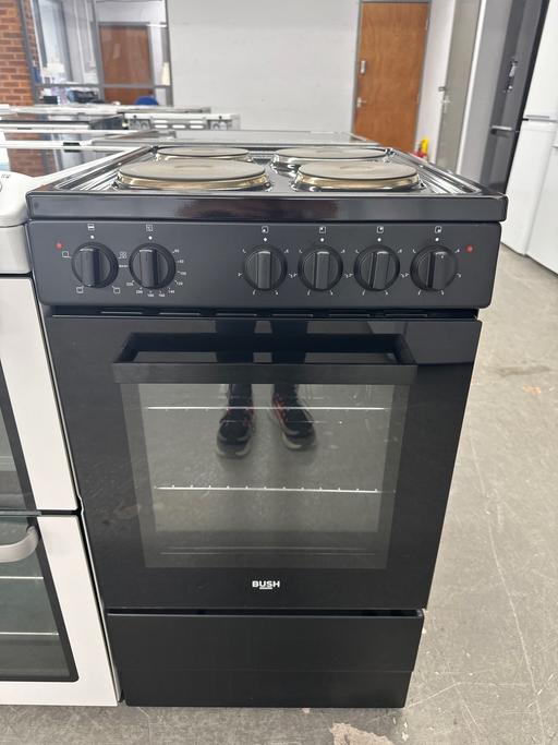  — Bush 50cm Solid Plate ELECTRIC cooker