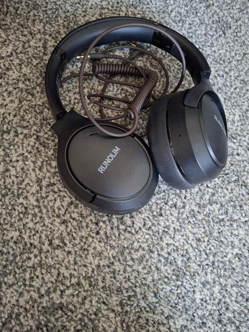  — RUNOLIM BLUTOOTH HEADPHONES