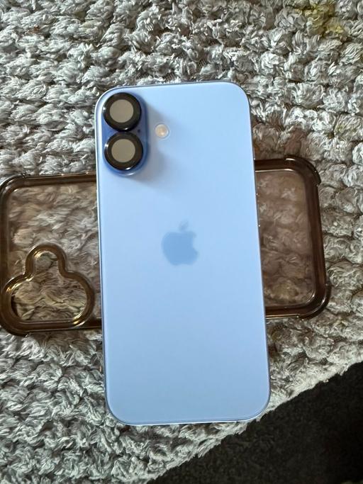  — iPhone 17