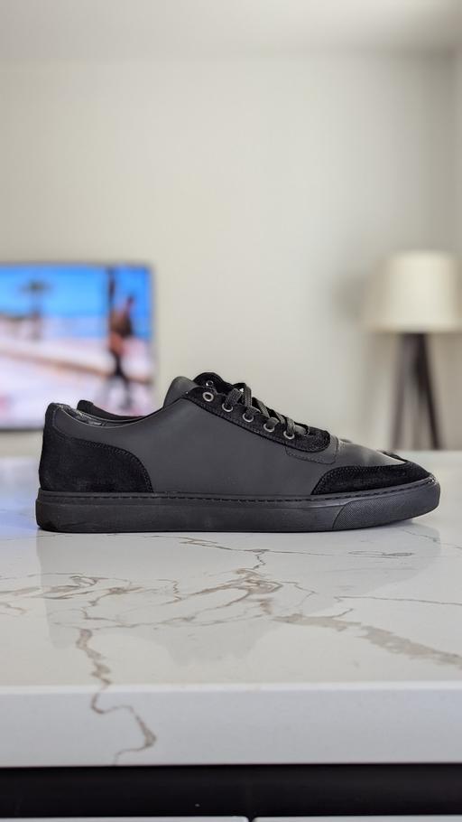  — Harry's of London mens black trainers