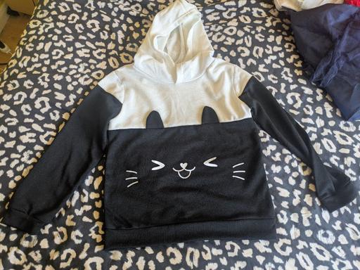  — girls cat hoodie 8-9