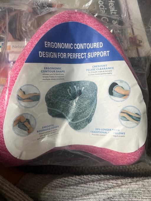 — New knee sleep pillow