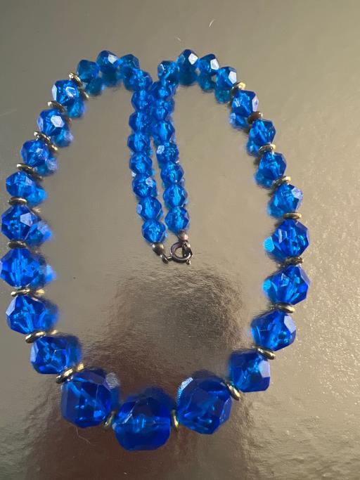  — Vintage plastic necklace