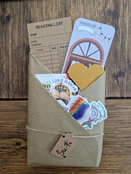  — Blind Date with a Sci-fi Book!Blind date with