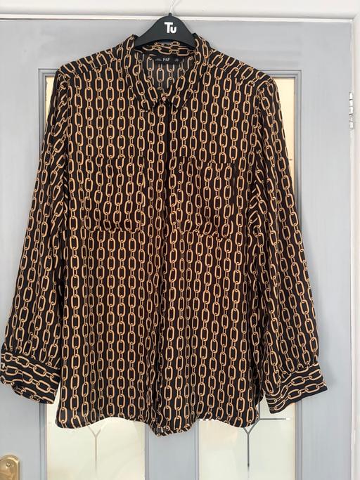  — Ladies blouse