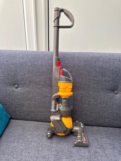  — children’s toy hoover