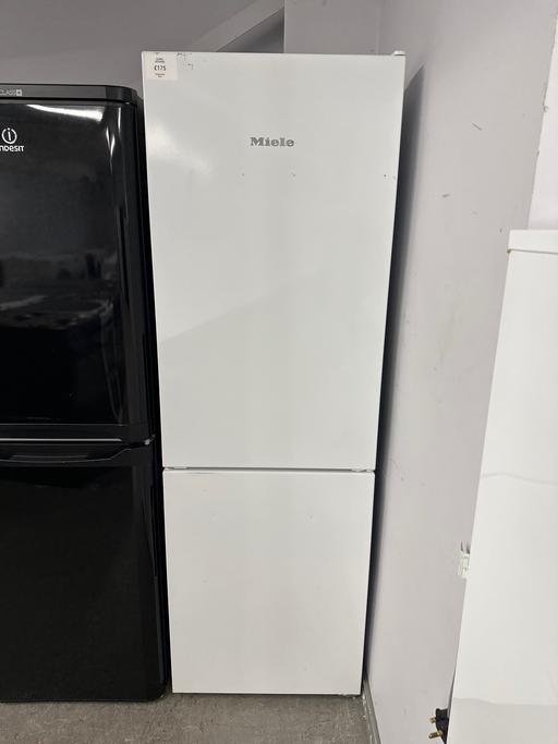  — Miele 60/40 Frost Free Fridge Freezer