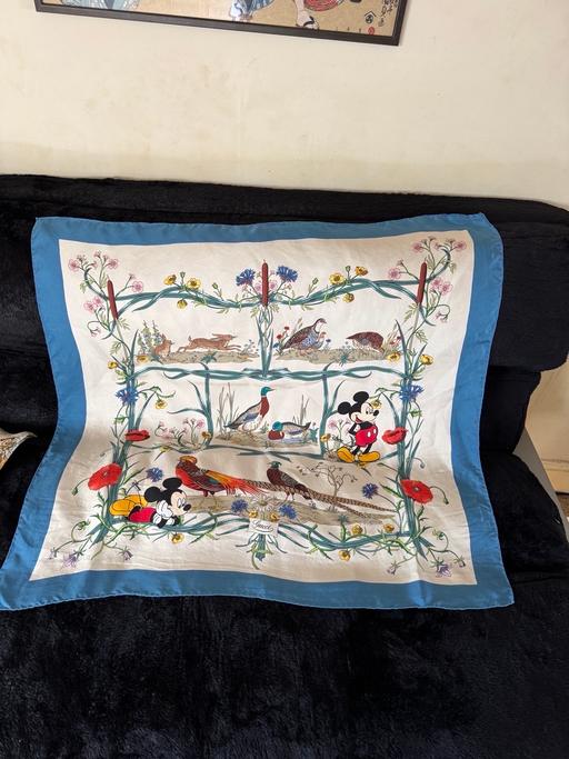  — Gucci x Disney squared silk scarf Mickey rare