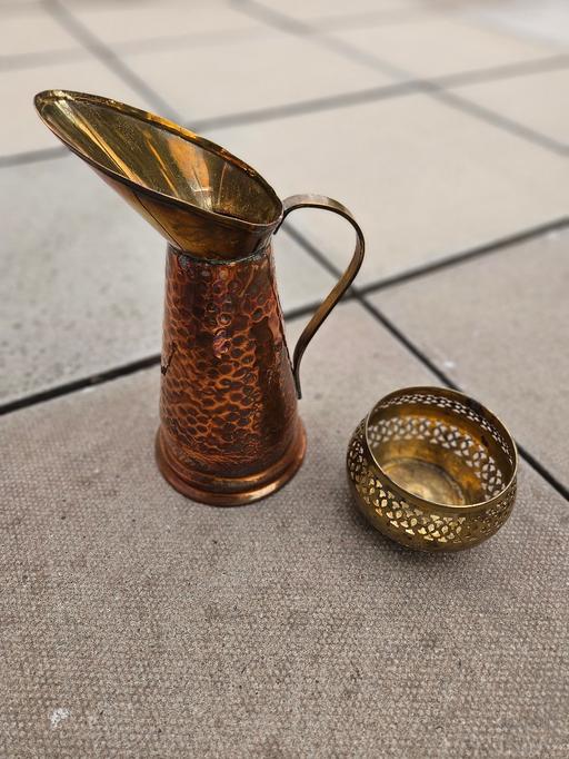  — vintage jug and bowl