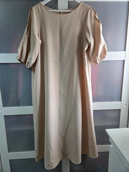  — Size L beiege long dress