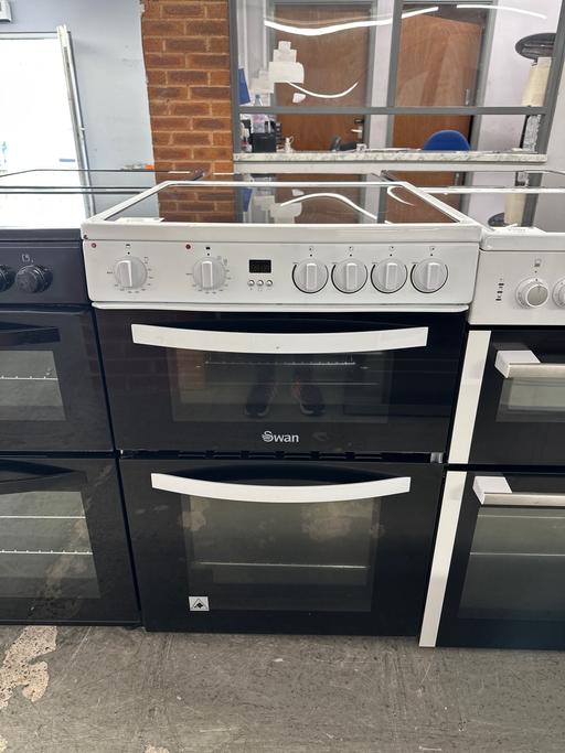  — Swan 60cm Ceramic Hob Electric Cooker