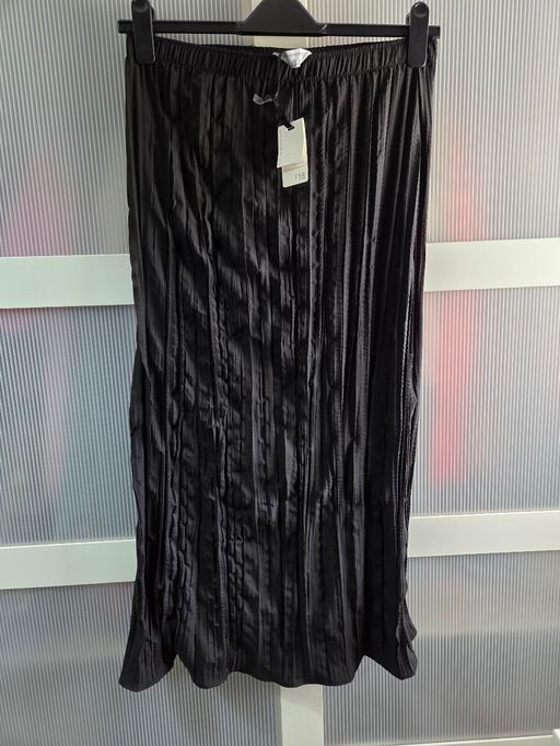  — 🌟NEW🌟 Size 12 PRIMARK black long skirt