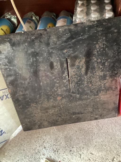 — Table top for power saw