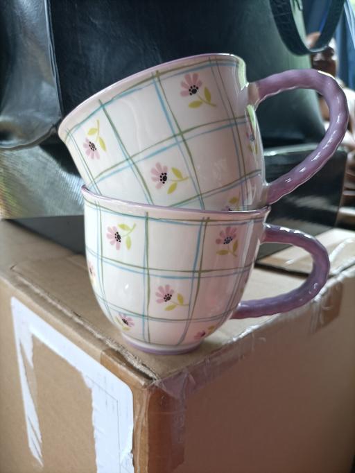  — 2 mugs new