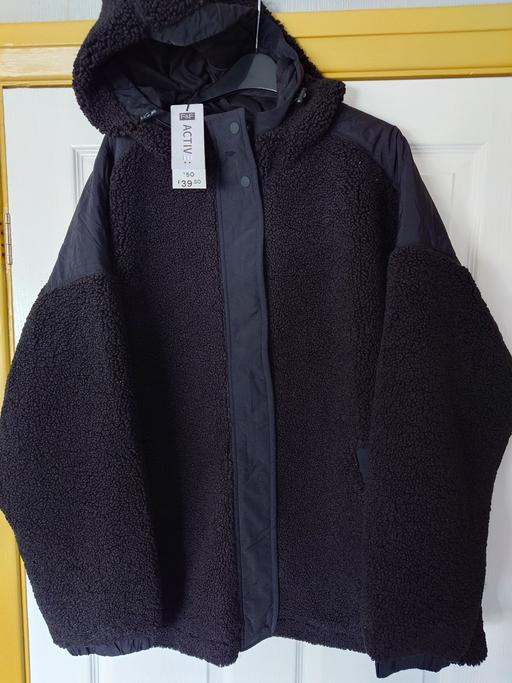 — Women's black fleece jackets size 20-22