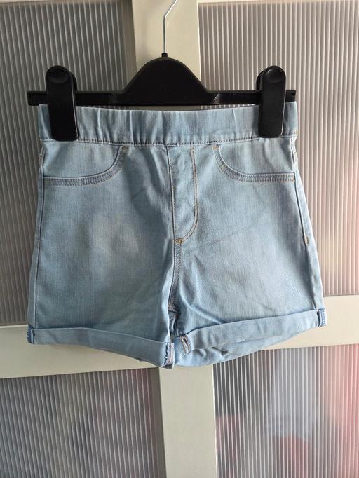  — Age 8-9 H&M soft stretchy denim shorts