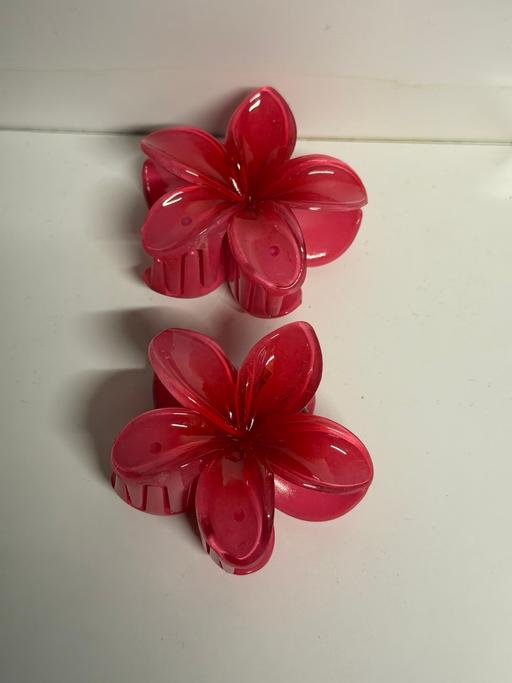  — Pink flower hair claw 2 pc