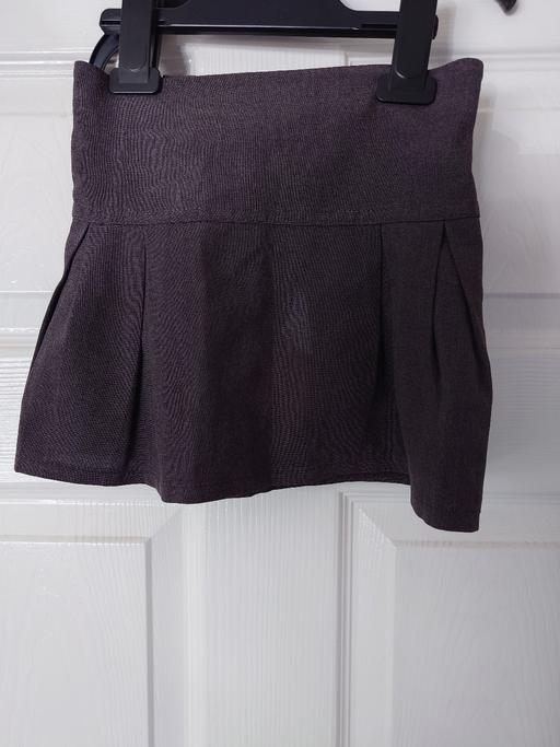  — Girls grey school skirt size 3 years