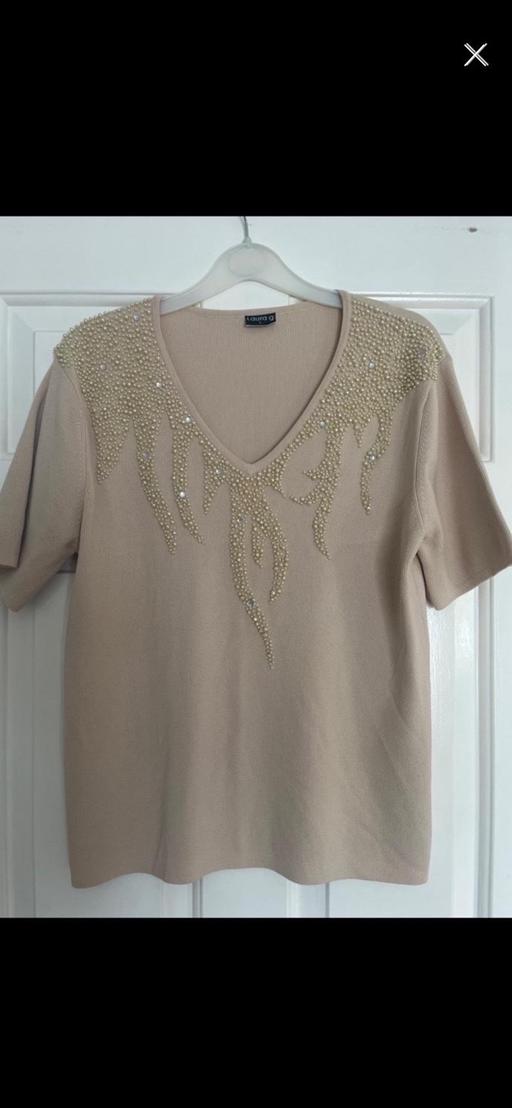  — Short Sleeve Top Size Large