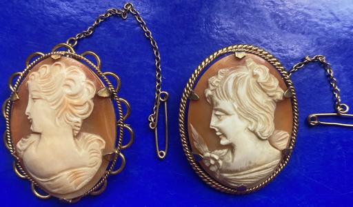  — Jewellery 2x rolled gold cameo brooches