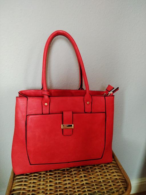  — Ladies Shoulder Bag
