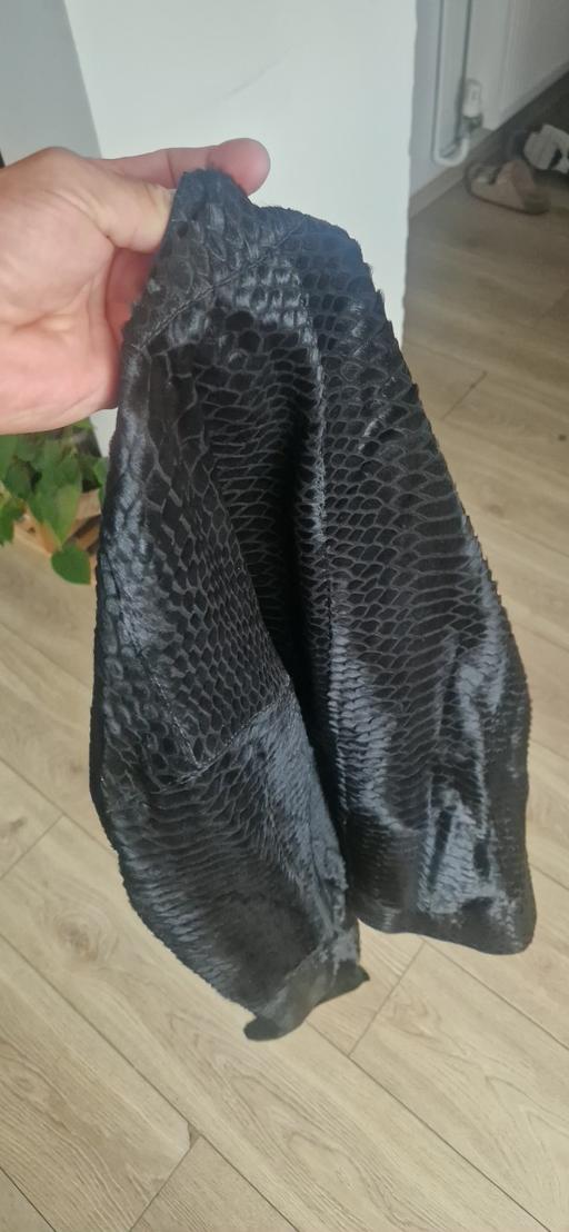  — fur jacket.size 48