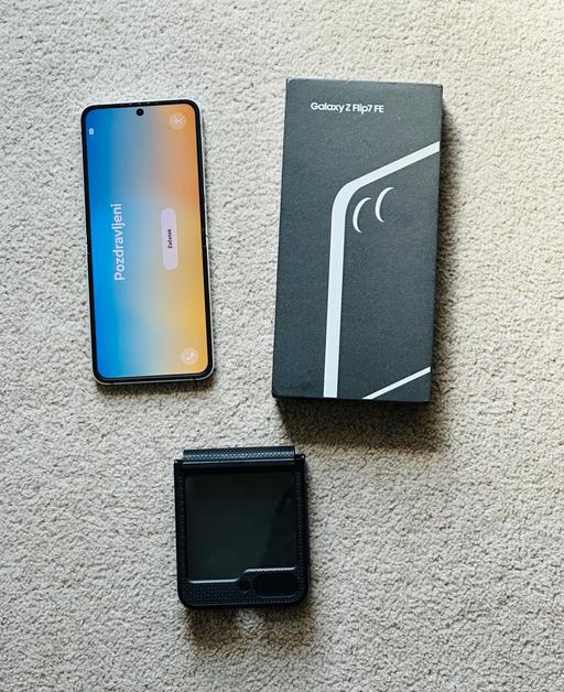  — Samsung Z Flip7 FE - 128GB Unlocked White