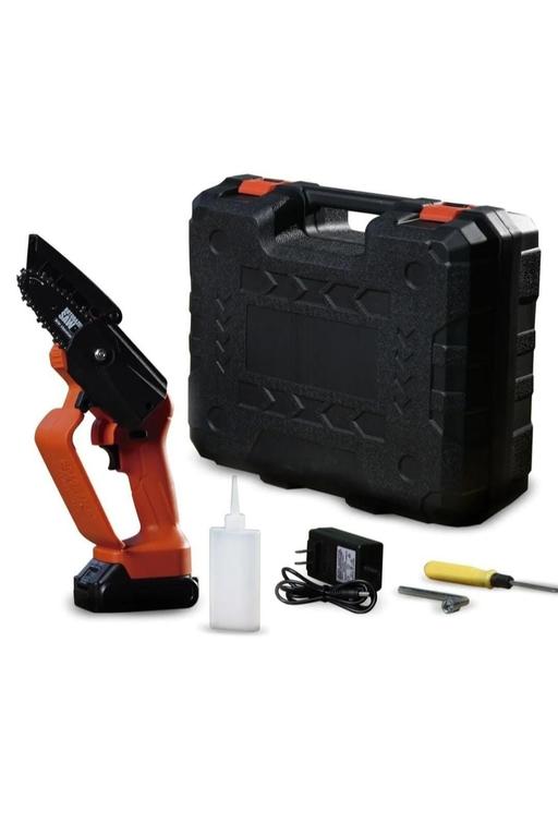  — Mini Chain Saw and Extension Pole